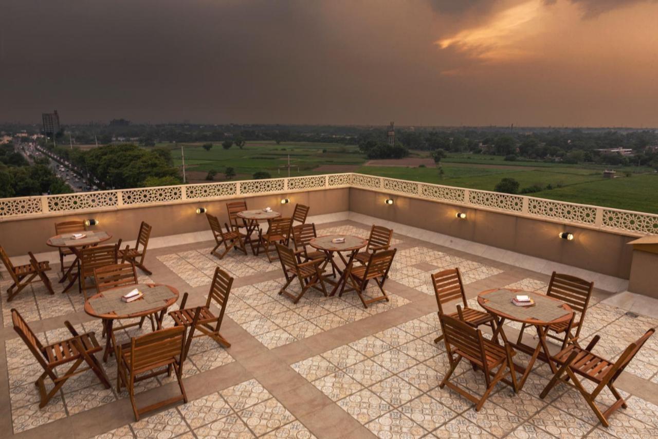 Hotel One Garden Town, Lahore Exteriör bild